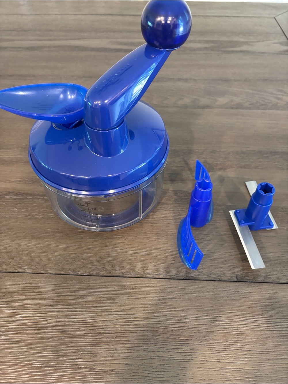 Tupperware Manual Food Chopper Blue New